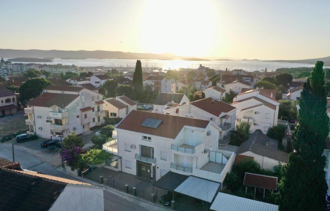 Apartments Dumancic Biograd Na Moru Exterior foto